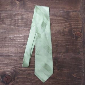 Men's Van Heusen tie 100% silk